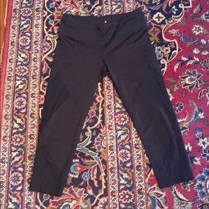 Black athleta Capri leggings size small
